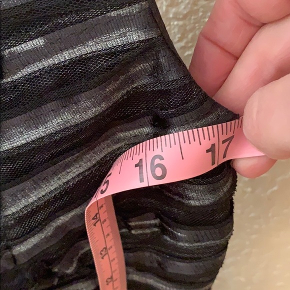 Black and silver dress - Picture 4 of 6